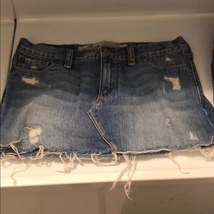 Hollister mini skirt